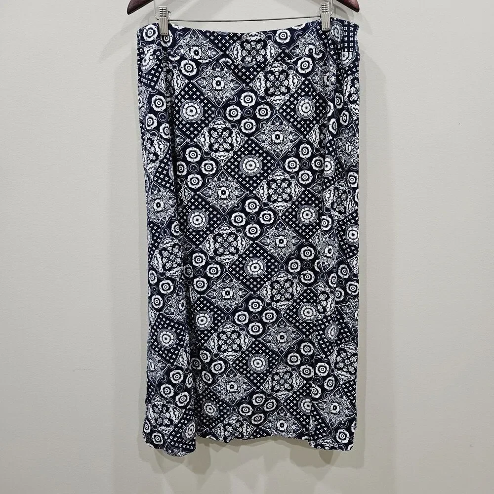 Talbots Womens Jersey Knit Maxi Skirt 2XP Navy Front slit Bandana Print Festival